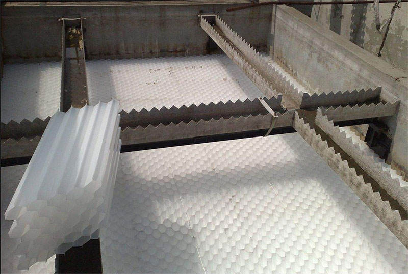 1676537869148044.jpg 蜂窩斜管填料01.jpg