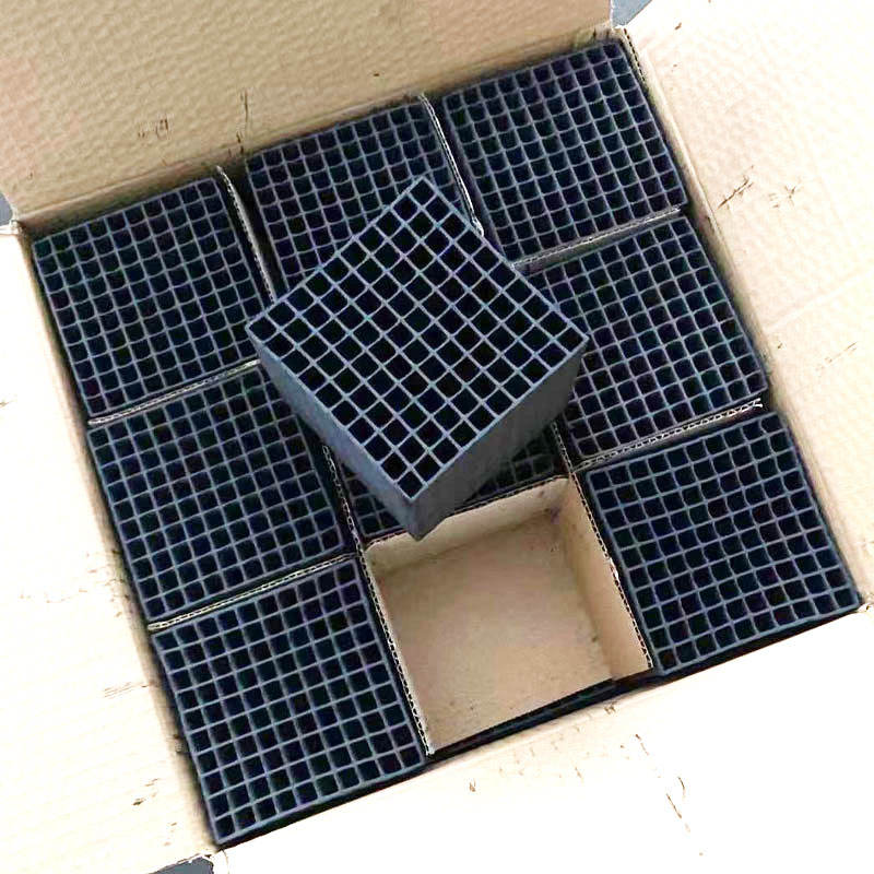 工業(yè)廢氣凈化VOCS吸附用防水型蜂窩狀活性炭1.5/3/5/8mm孔徑