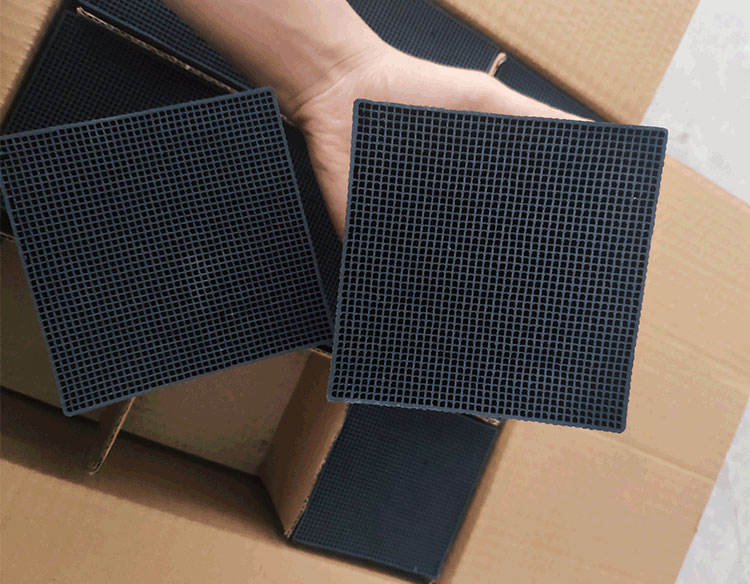 耐水型蜂窩活性炭都應(yīng)用在哪些廢氣處理領(lǐng)域