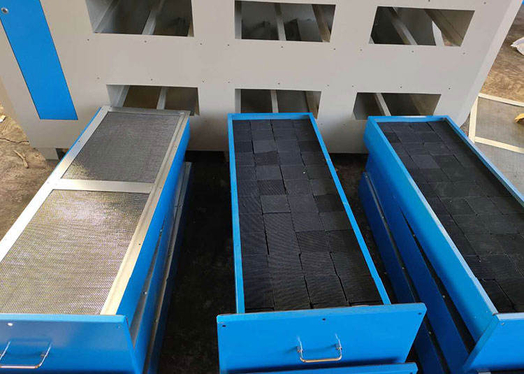 防水型蜂窩活性炭