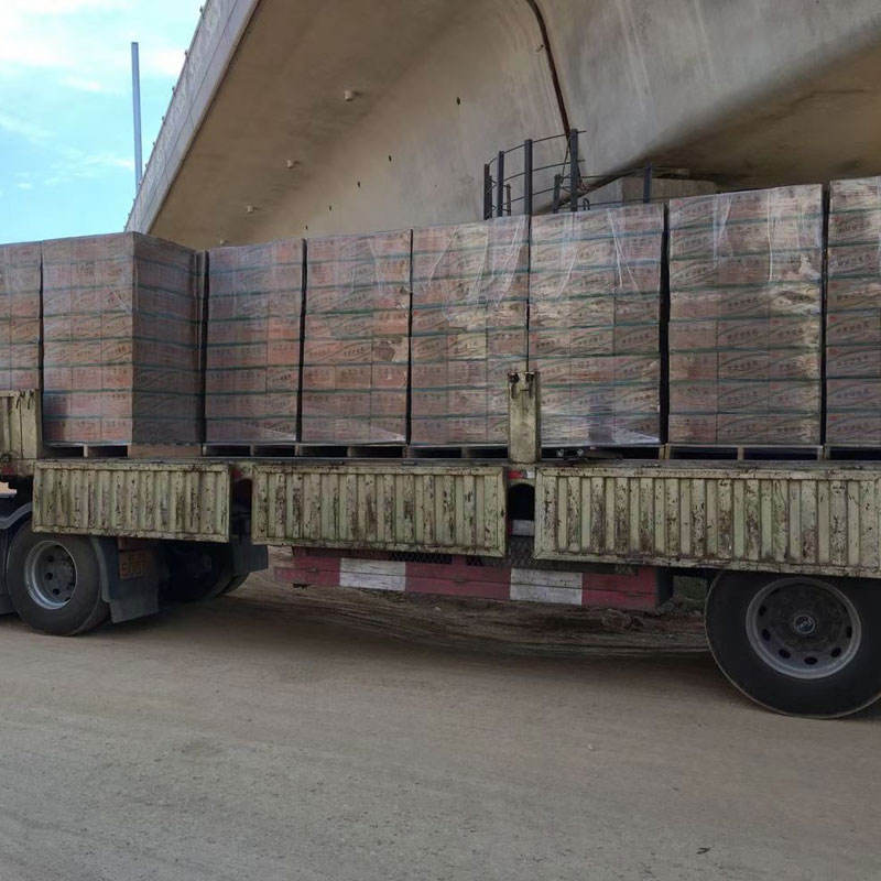 整箱批發(fā)蜂窩活性炭 整箱批發(fā)蜂窩活性炭