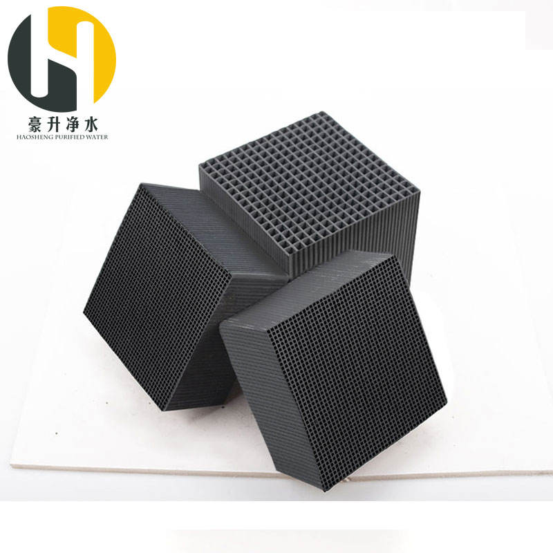 豪升介紹1立方耐水型蜂窩活性炭等于多少公斤共有多少箱