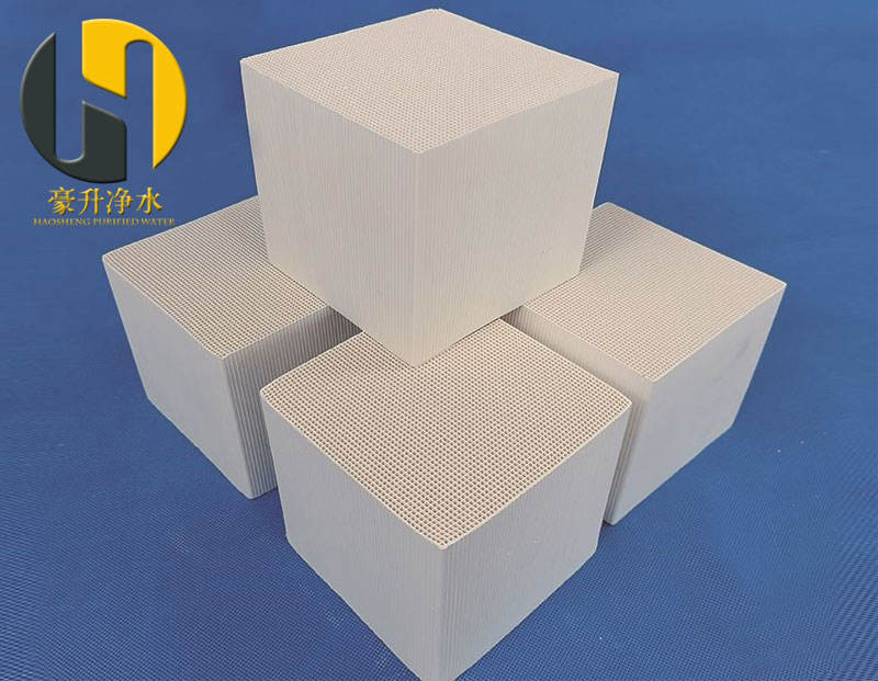 疏水性蜂窩沸石分子篩價(jià)格多少錢一立方