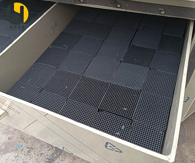 防水型蜂窩活性炭400/500/650/700/800碘值廢氣吸附量是多少