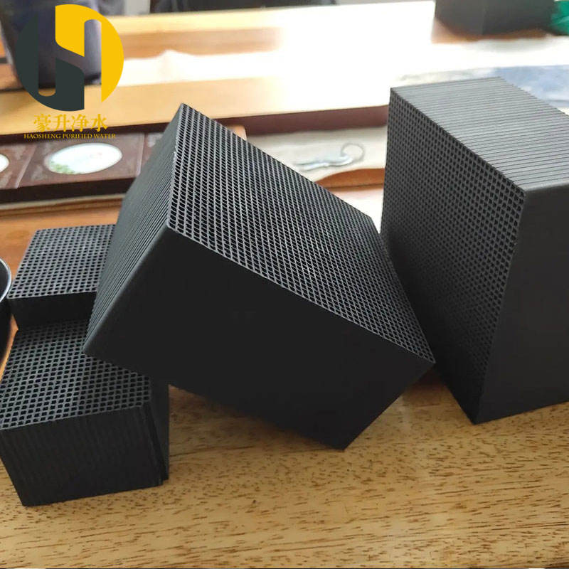 廣東耐水型蜂窩活性炭價格多少錢一立方是多少箱多少塊