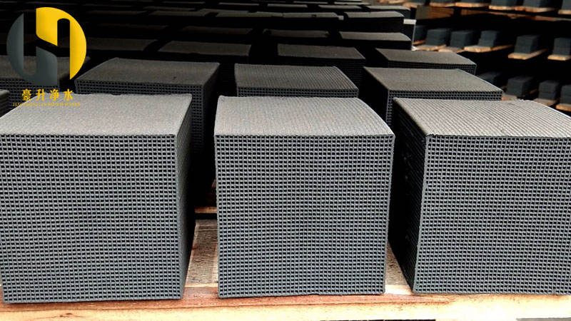 1.5mm孔徑蜂窩活性炭多少錢