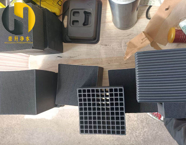 耐水型蜂窩活性炭價格 耐水型蜂窩活性炭價格