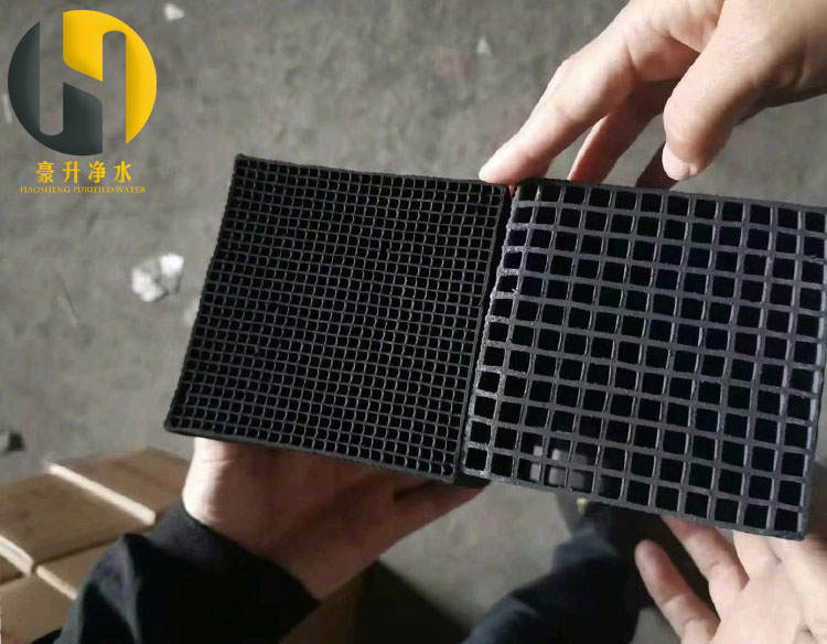 耐水型蜂窩活性炭價(jià)格